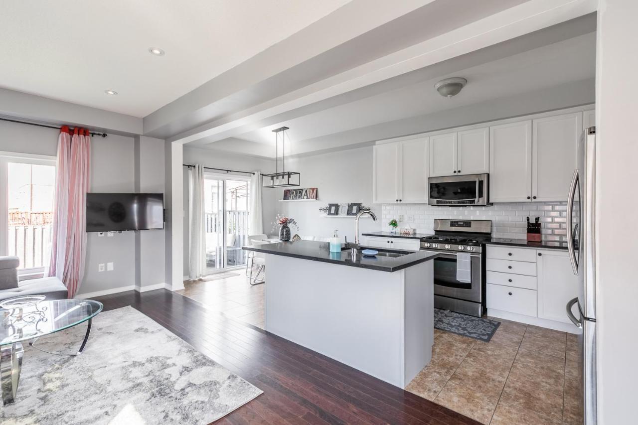 Luxury 3Br 2Ba Townhome With Private Hot Tub, Gym, Bbq By Globalstay Hamilton Esterno foto